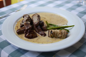 Rinderfilet mit Gemüse