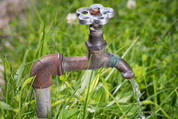 Water faucet