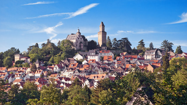 Kronberg im Taunus mit Burg