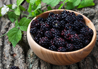 Ripe sweet  blackberries  in bowl
