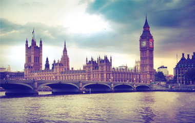 Obraz na płótnie Canvas London sunset. Big Ben and houses of Parliament