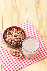 Chocolate milk and cornflakes