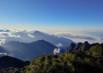 Fototapeta na wymiar view of clouds from high mountain