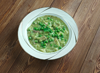 Italian pea soup