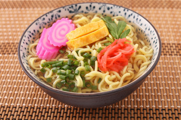 沖縄料理の沖縄そば