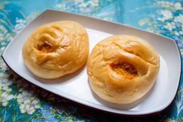 Bread with dried shredded pork, coffee break.