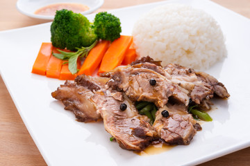 beef with chinese sauce