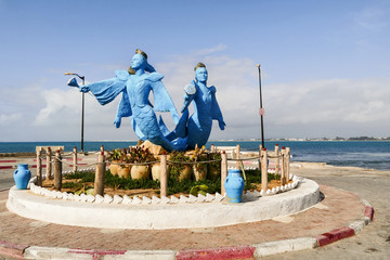 Skulptur der drei Meerjungfrauen in Hammamet