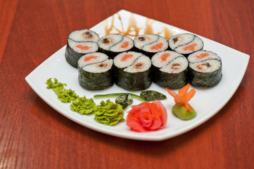 Roll with smoked eel and salmon 