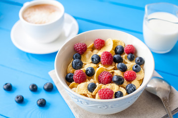 healthe cereal breakfast with coffee