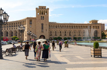 The Ministry of Foreign Affairs in the central Republic Square. The city Yerevan has a population of 1 million people