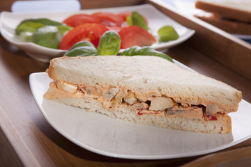 sandwich with chicken
