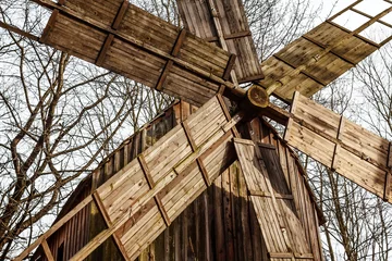 Photo sur Plexiglas Moulins Old wooden mill