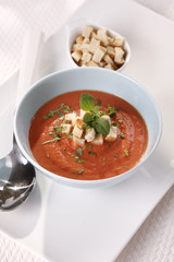  soup, cream of tomato 
