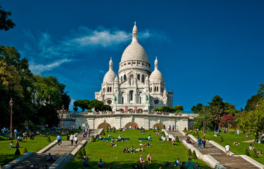 Sacre Coeur Cathedral on Montmartre, Paris, France - obrazy, fototapety, plakaty
