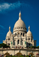 Fototapeta na wymiar Sacre Coeur Cathedral on Montmartre, Paris, France