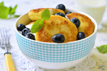 Curd fritters .