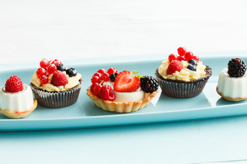 berries tart
