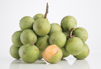 Mamoncillos fruta tropical 