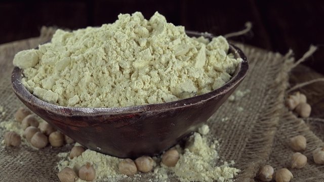 Chick Pea Flour (not seamless loopable 4K UHD footage)
