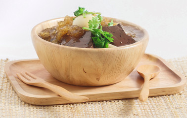Fish Maw in red soup