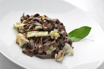 Pasta Dish Chocolate Fettuccine with Prawns and Cuttlefish 1