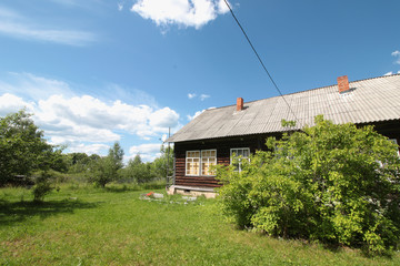 Fototapeta na wymiar landscape house in the village