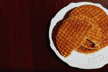 crunchy wafer chocolate syrup