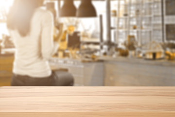 wooden desk 