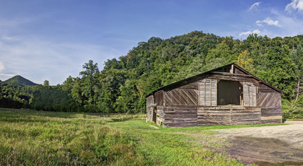 Obraz premium Caldwell Barn, Cataloochee Valley, Great Smoky Mountains National