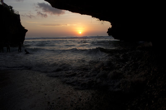 Atardecer en la zona surfera de Bali. 