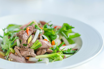 spicy grilled beef salad
