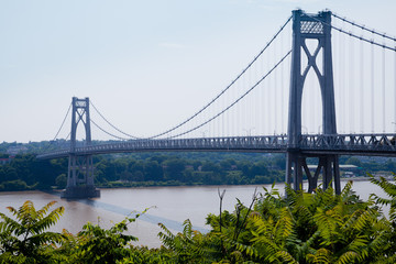 Fototapeta na wymiar Mid-Hudson Bridge