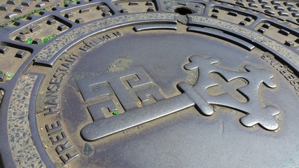 Bremer Schlüssel mit flaschengrünen Akzenten 