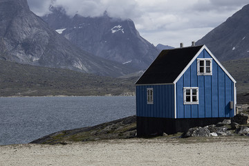 town in the south of greenland © larrui