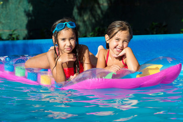 Water mattress sisters