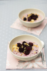 Fototapeta na wymiar Risotto with blackberries and vanilla, great in the summer for a dessert. 