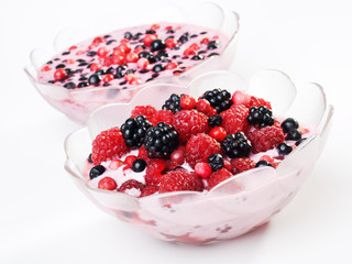 Berry yogurt