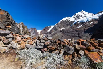 Cercles muraux Alpamayo Mountain landscape in the Andes, Peru, Cordiliera Blanca