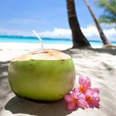 Papier Peint photo Plage blanche de Boracay Tropical fresh cocktail on white beach