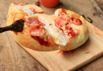 mini sausage pizza