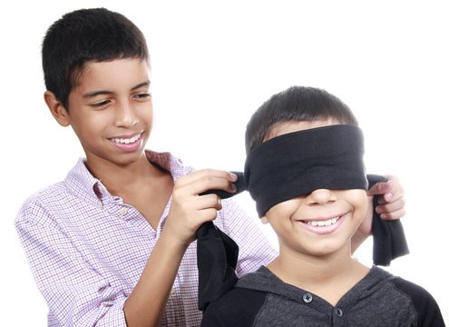 The Kids Who See Blindfolded