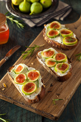 Homemade Fig and Goat Cheese Toast