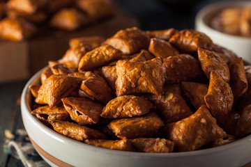 Organic Salty Peanut Butter Pretzel