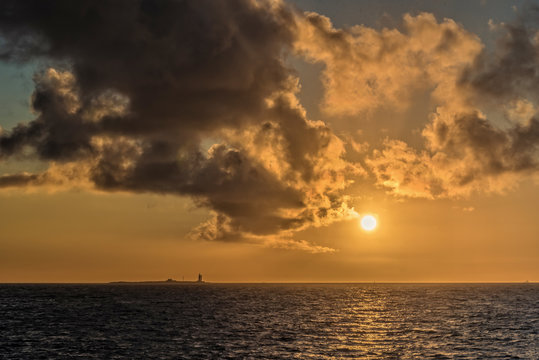 coucher du soleil sur l'île du Pilier
