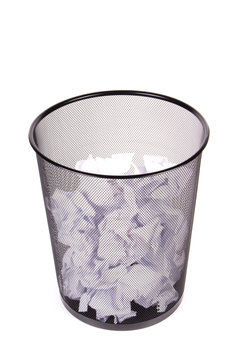 Papierkorb freigestellt 