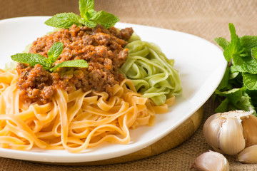 Spaghetti bolognese with mint and garlic