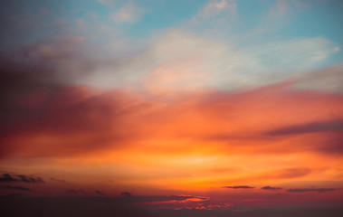 Fototapeta na wymiar Fiery sunset sky