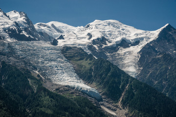 Fototapeta na wymiar Chaîne du Mont Blanc l'été