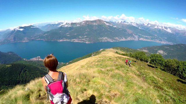 trekking sopra il lago di Como - Italy